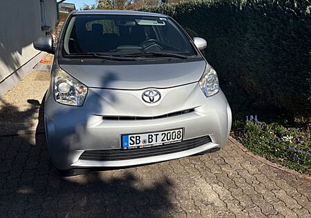 Toyota iQ 1,0-l-VVT-i -