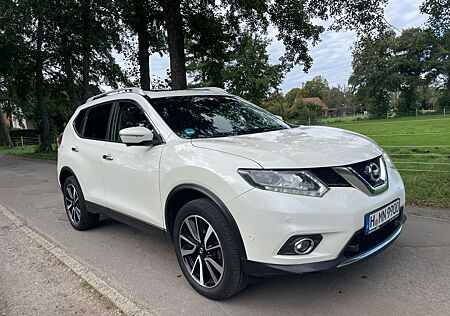 Nissan X-Trail 2.0 dCi Auto. AHK Pano Kamera