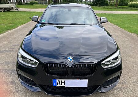 BMW M135i - -Scheckheft+fast voll+8-fach bereift