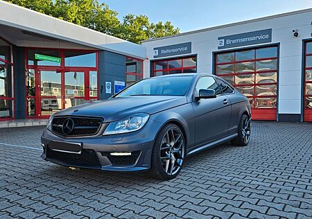 Mercedes-Benz C 350 CGI Coupé Autom.