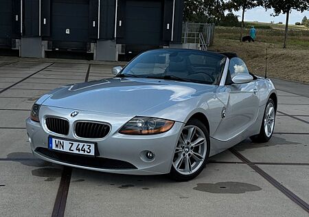 BMW Z4 2.5i - E85 Roadster