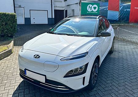 Hyundai Kona Elektro Trend / Garantie bis 2029 /Facelift