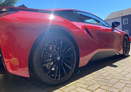 BMW i8 Protonic Red Edition