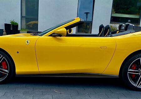 Ferrari Roma 3.9 T V8 Spider DCT -
