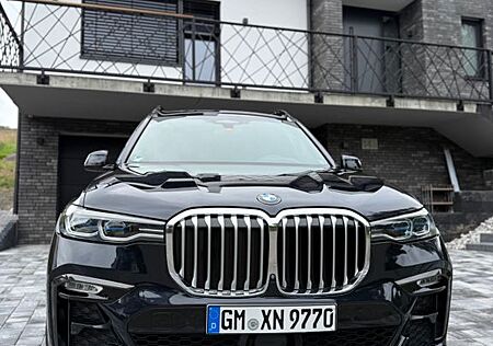 BMW X7 xDrive40i M-Sport, Massage, Pano, Laser, HUD