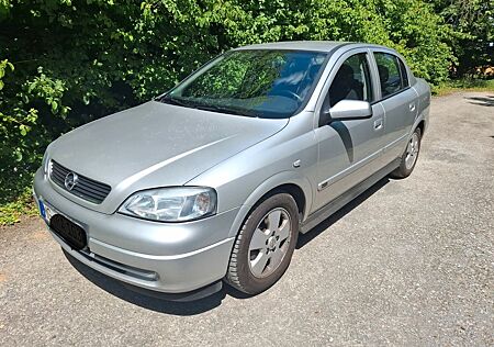 Opel Astra 1.8 ECOTEC 92kW Automatik -