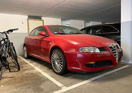 Alfa Romeo GT 2.0 JTS 16V Distinctive Distinctive