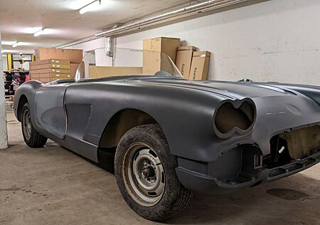 Chevrolet Corvette C1 Convertible - Resto Projekt Repro Body