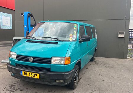 VW T4 Caravelle Volkswagen 2.4 D lang Standard