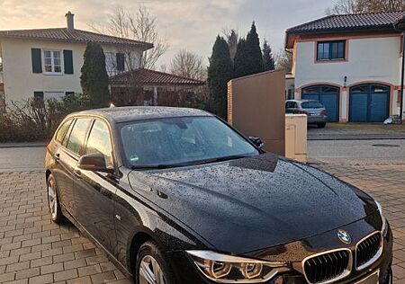 BMW 320d xDrive Touring Sport Line AHK/SHZ/4X4