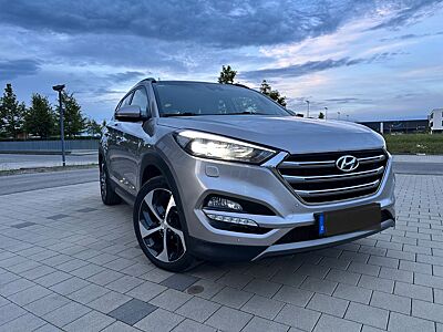 Hyundai TUCSON 2.0 CRDi 135kW Premium 4WD Automatik ...