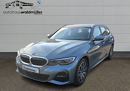 BMW 318i Touring M Sport SONDERLACKIERUNG