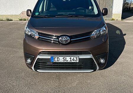 Toyota Pro Ace Proace (Verso) 2,0-l-D-4D 130kW L1 Family Co...