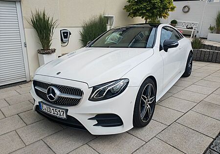 Mercedes-Benz E 220 d Autom. - AMG Line Pano