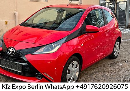 Toyota Aygo (X) Aygo (X) 1,0-l-VVT-i x-play Team Deutschland