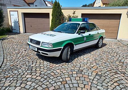 Audi 80 2.0 POLIZEIAUTO m. Blaulichtbalken Polizei