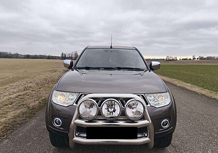 Mitsubishi L200 2.5DID 4x4 DPF Intense Double Cab Automatik