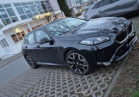 BMW 123 xDrive Steptronic - M-Paket