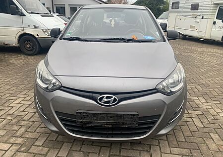 Hyundai i20 1.1 CRDi FIFA World Cup EDITION Silver