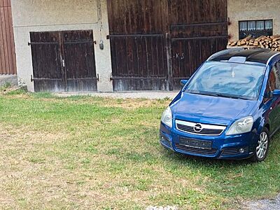 Opel Zafira 2.2 direct Automatik -