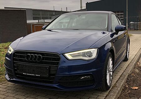 Audi A3 1,6TDI S-Line Selection Navi+Xenon+Scheckheft