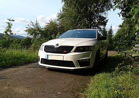 Skoda Octavia 2.0 TDI RS Combi RS TÜV Neu