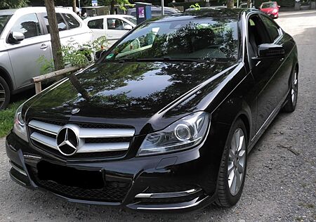 Mercedes-Benz C 180 Coupe BlueEfficiency