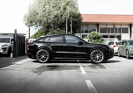 Porsche Cayenne gebraucht kaufen Porsche Cayenne Turbo E-Hybrid mit GT-Paket Turbo mi...