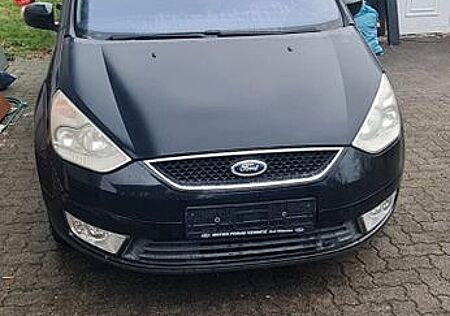 Ford Galaxy 2.0 Ghia Ghia