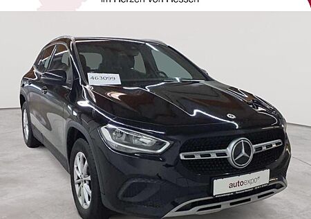 Mercedes-Benz GLA 180 7G-DCT Style Navi SHZ