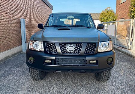 Nissan Patrol 3.0 dCI XE+ 4x4 Klima*StHzg*BW SonderFzg