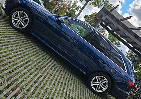 Audi A4 35 TDI S tronic Avant -