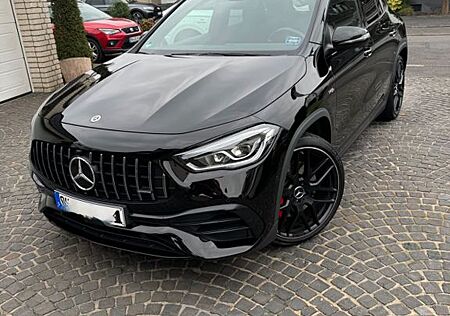 Mercedes-Benz GLA 45 AMG Mercedes-AMG GLA 45 S 4MATIC+ DCT...