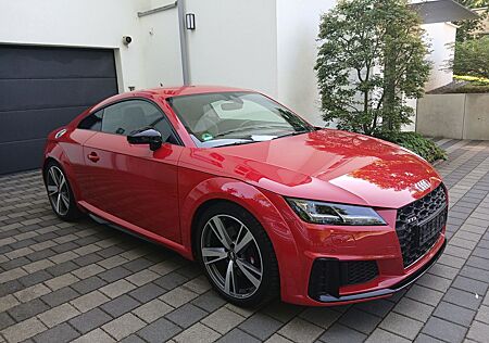 Audi TTS TFSI S tronic quattro Coupe -