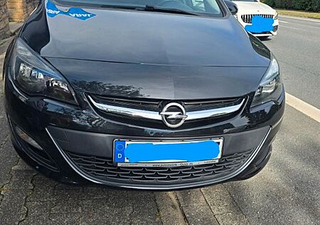 Opel Astra Sports Tourer J