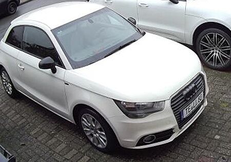 Audi A1 1.6 TDI S line S line