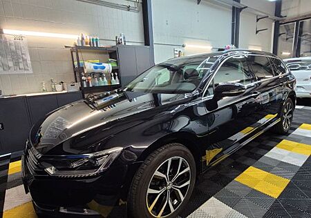VW Passat Variant Volkswagen 1.8 TSI Comfortline *Navi*AHK*ACC