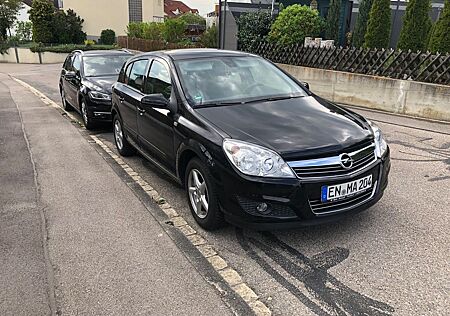 Opel Astra 1.6 Ecotec NAVI