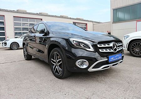Mercedes-Benz GLA 220 *Aut*Leder*Panorama*R-Kamera
