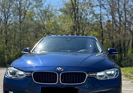 BMW 320d xDrive Sport Line Sport Line
