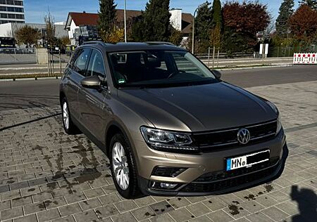 VW Tiguan Volkswagen 2.0 TSI 132kW DSG BMT 4MOTION Highlin...