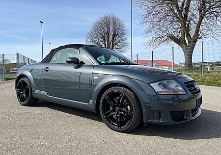 Audi TT RS TT Roadster 3.2 *Sommerfahrzeug*