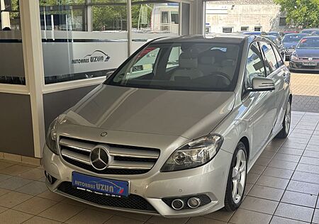Mercedes-Benz B 200 CDI Sportpaket T-Leder Navi PDC Facelift