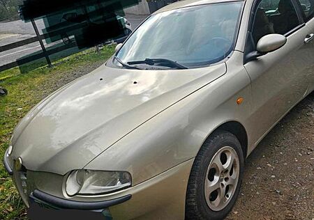 Alfa Romeo 147 Alfa 1.6 16V T.Spark ECO Distinctive Dis...