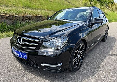 Mercedes-Benz C 300 4MATIC AMG/Pano/Kamera/Logic7°/Memory/