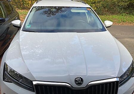 Skoda Superb 1.5 TSI ACT DSG AMBITION COMBI AMBITION