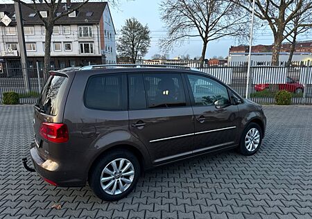 VW Touran Volkswagen Highline
