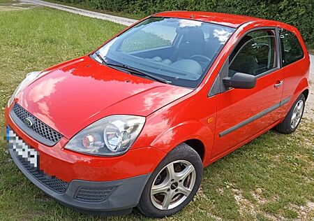 Ford Fiesta rot, TÜV Januar 2026