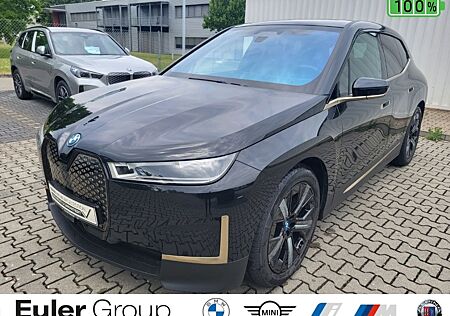BMW iX xDrive 40 HUD AHK Pano Leder H&K 360 Kamera