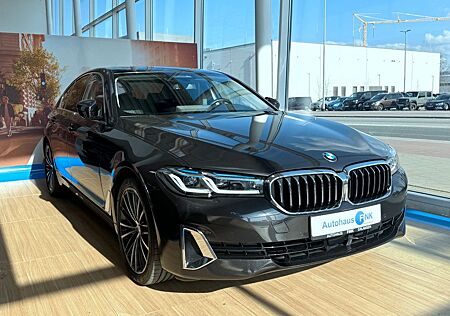 BMW 540d xDrive Luxury Line nahezu Vollausstattung!